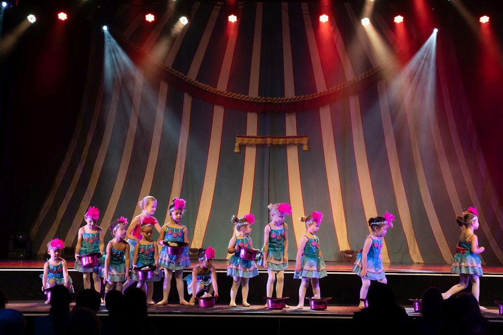 Wintercircus 7B 34.jpg